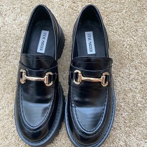Steve Madden black loafers